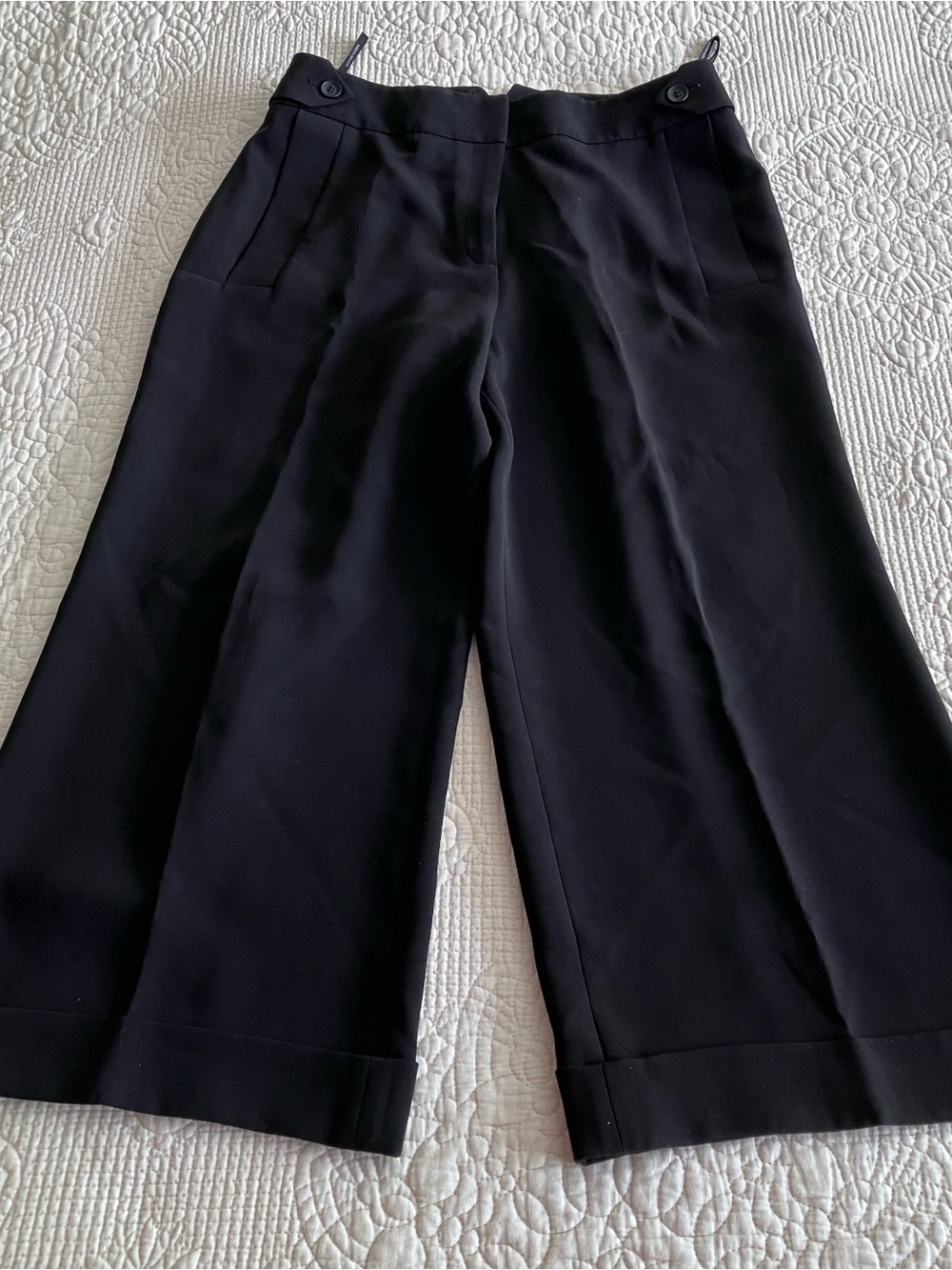 Karen Millen Black Wide-Leg Cropped Trousers